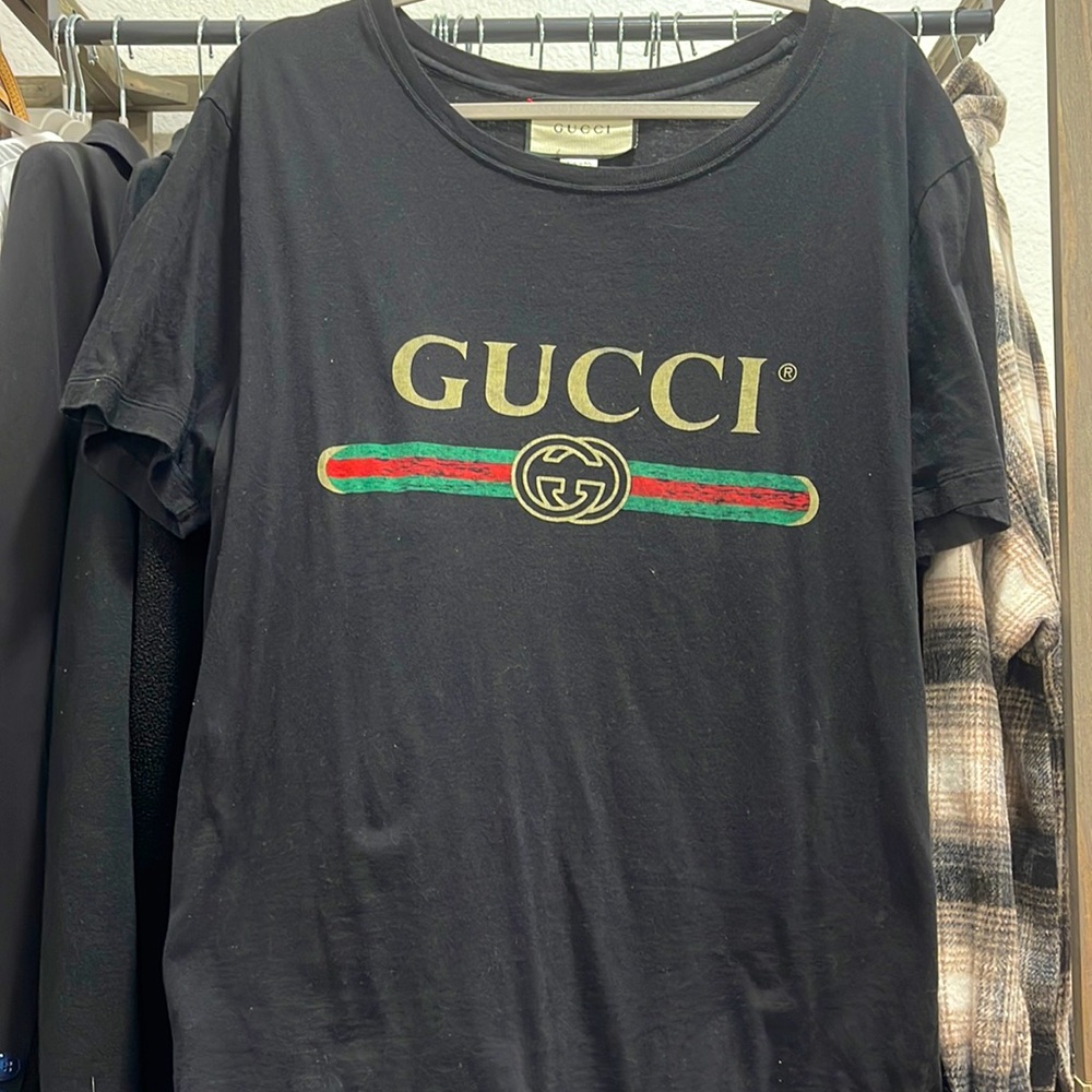 Gucci logo tshirt
